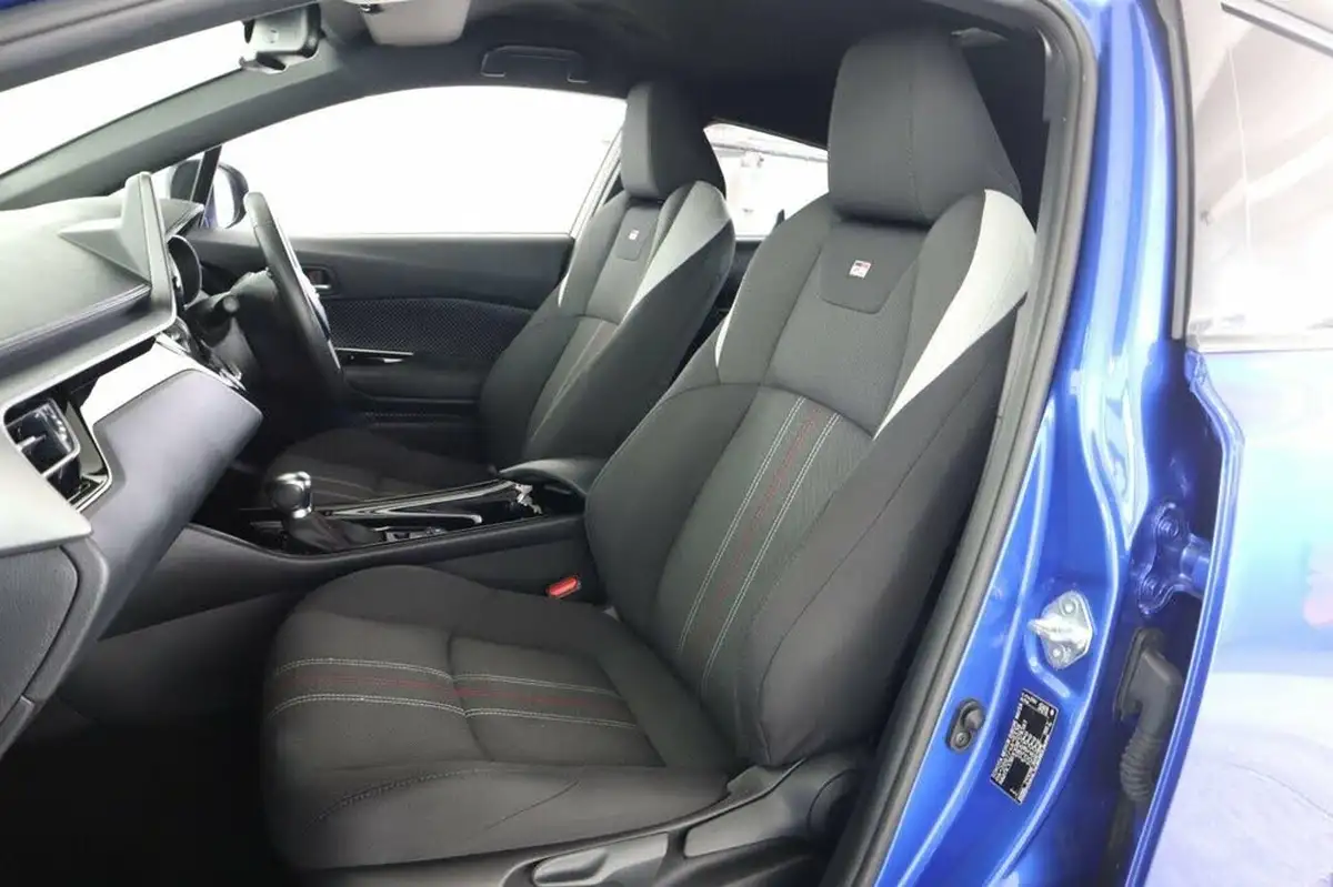 2022-toyota-c-hr-18-vvt-i-gr-sport-big-43