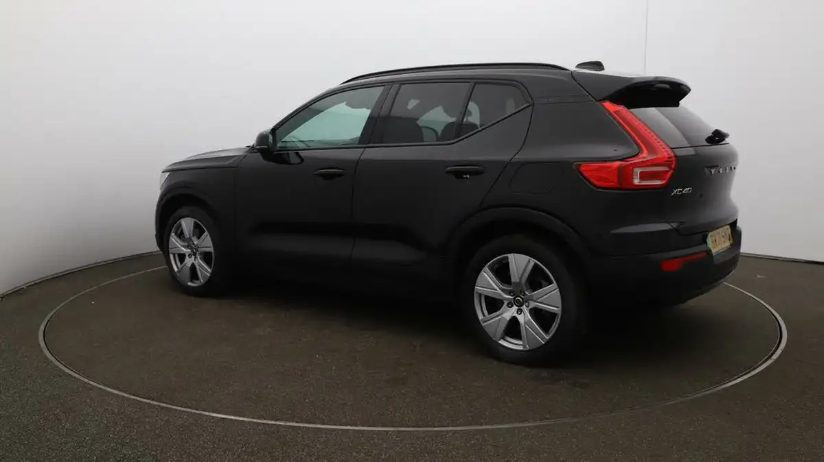 2021-volvo-xc40-e-twin-recharge-big-35