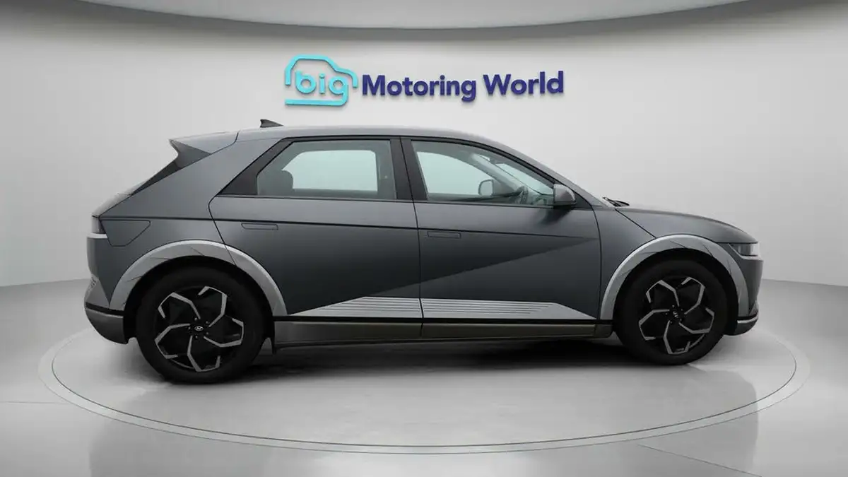 2021-hyundai-ioniq-5-e-premium-217ps-73kwh-rwd-big-8