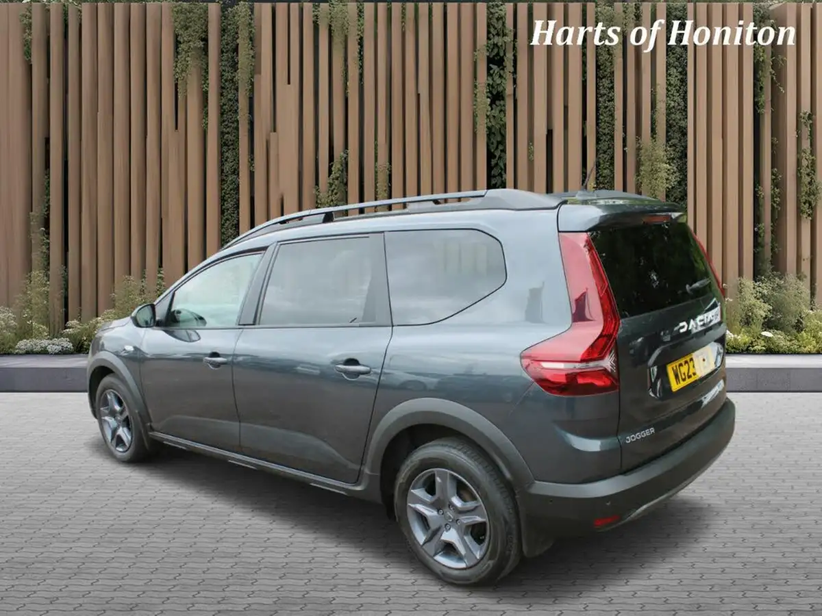2023-dacia-jogger-10-tce-expression-big-3