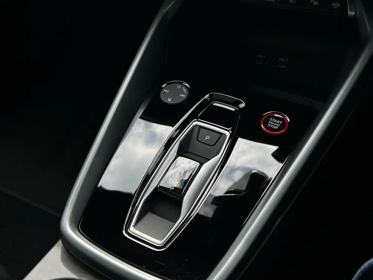 2025-audi-rs3-big-54
