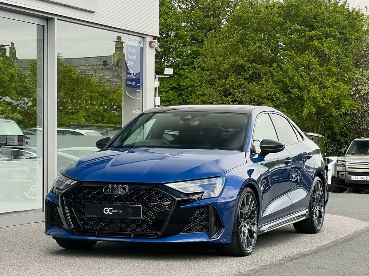 2025-audi-rs3-big-2