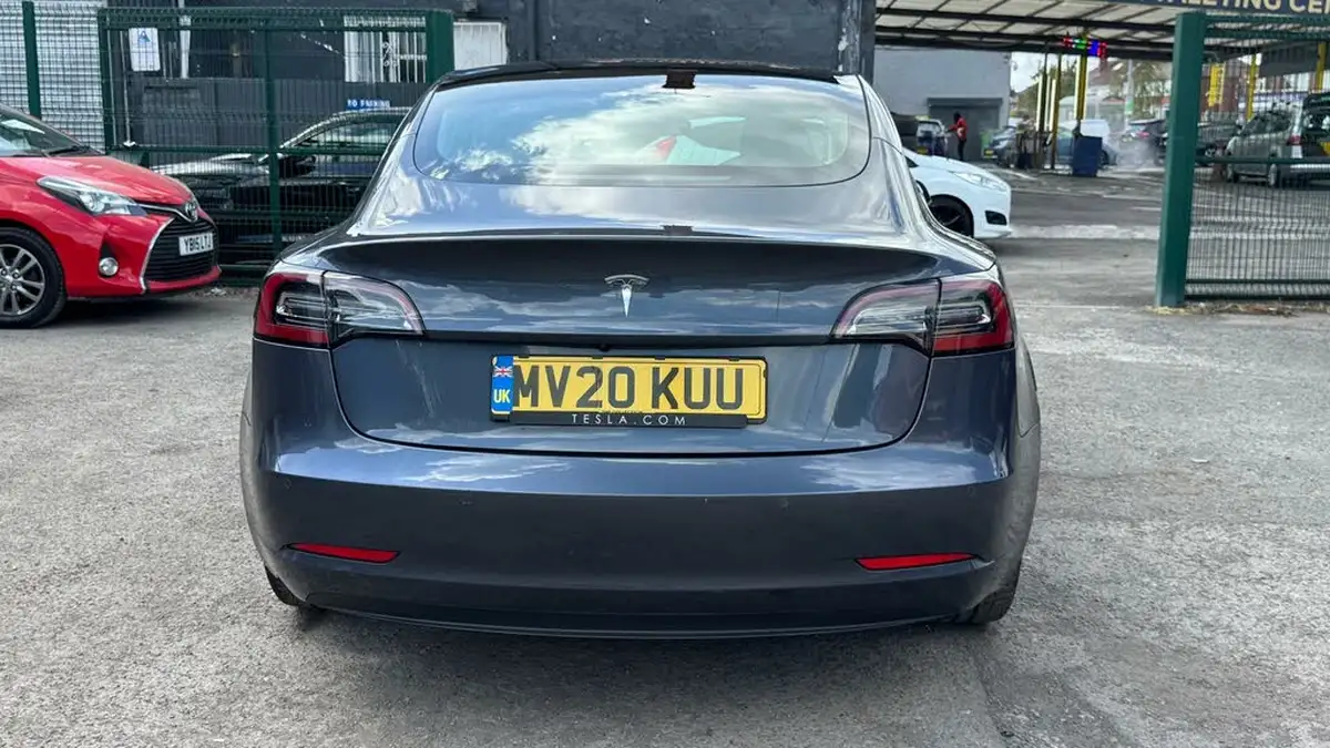 2020-tesla-model-3-e-standard-plus-big-4