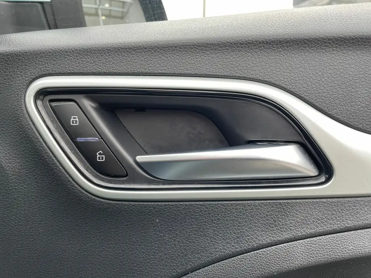 2021-mg-zs-suv-e-excite-ev-big-34