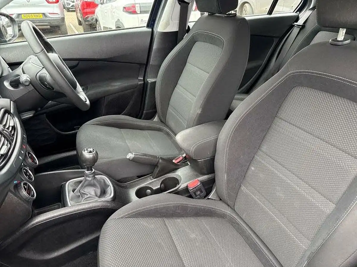 2016-fiat-tipo-14-tjet-lounge-station-wagon-big-15