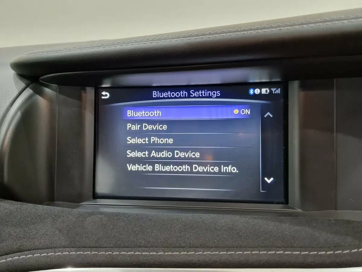 2016-infiniti-q30-22d-sport-awd-big-38