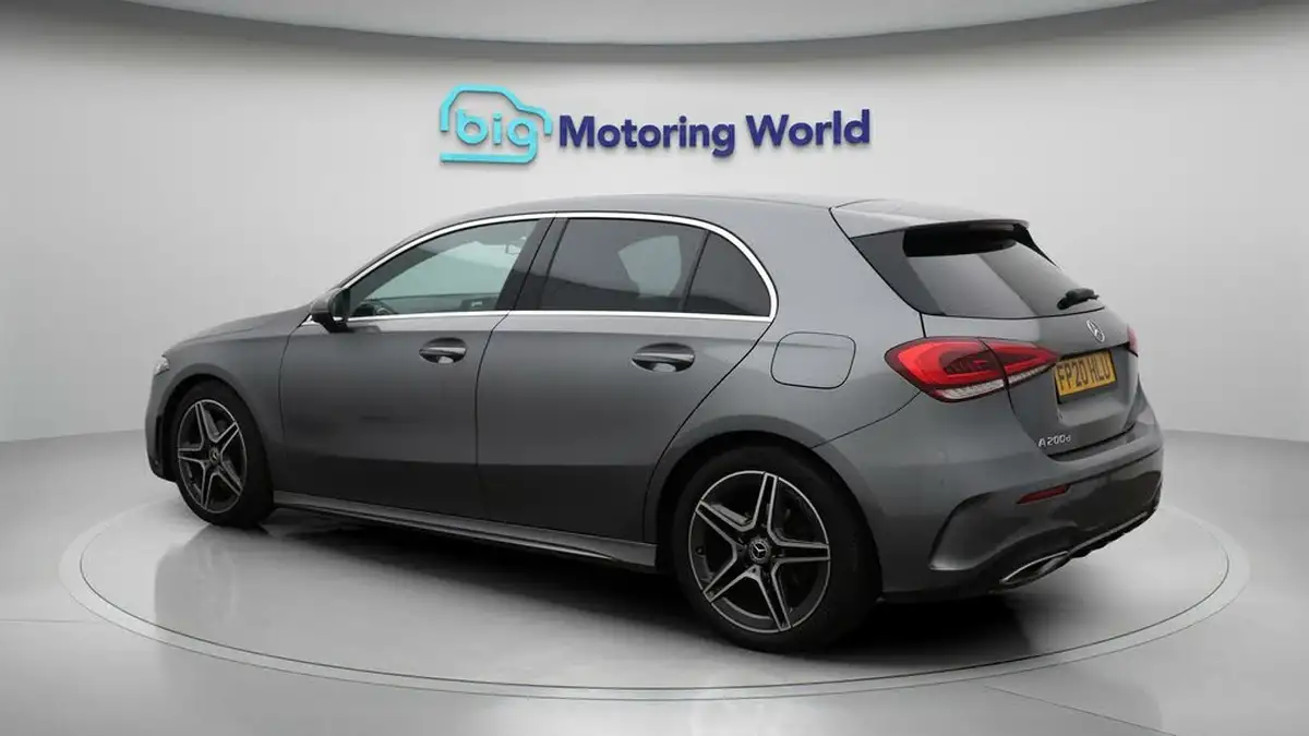 2020-mercedes-benz-a-class-20d-a200d-amg-line-hatchback-5d-big-5