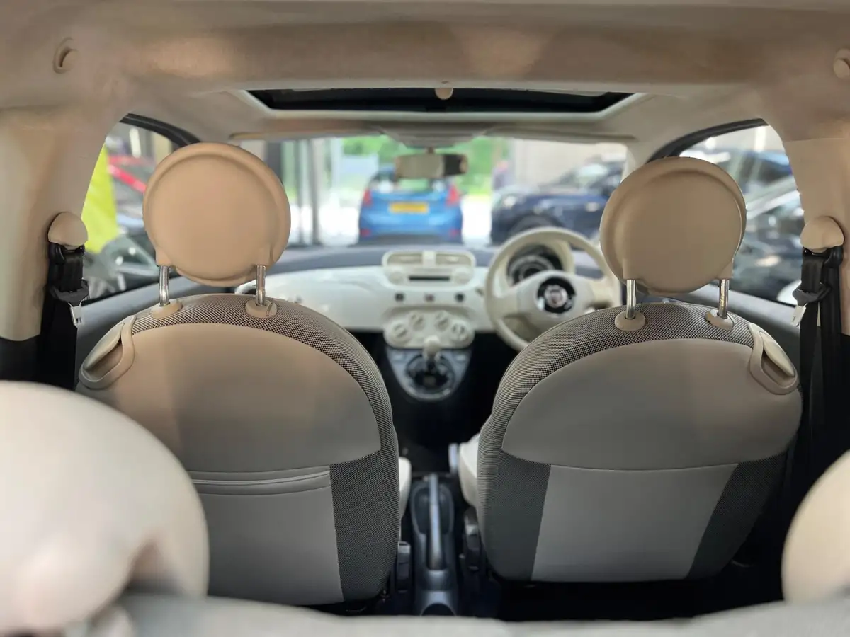 2010-fiat-500-12-lounge-69bhp-big-44