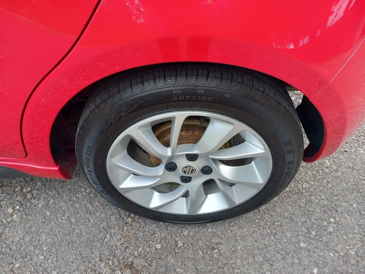2016-mg-mg3-15-vti-tech-3form-sport-big-5