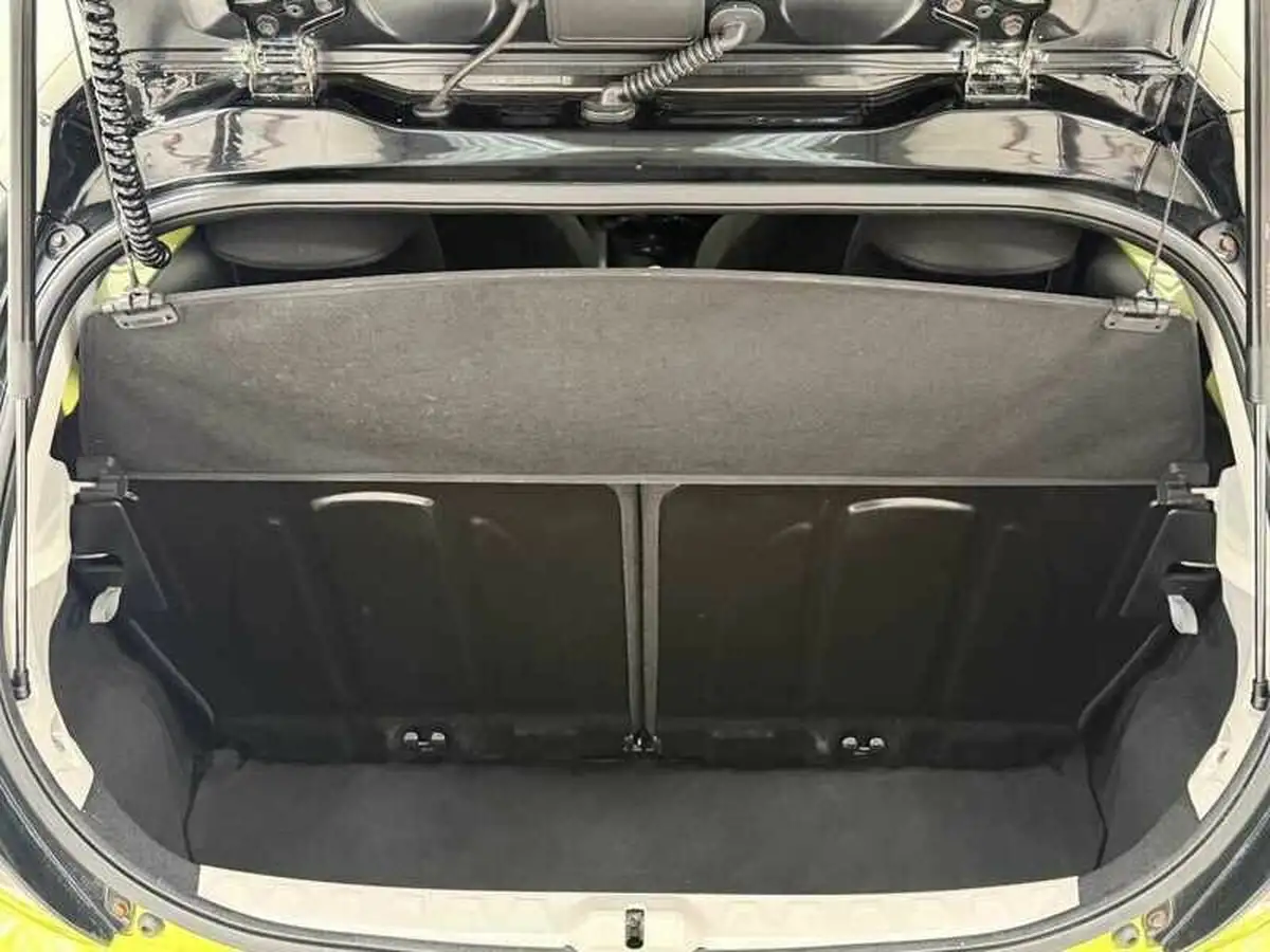 2017-toyota-aygo-10-vvt-i-x-cite-3-bi-tone-yellow-5d-big-5