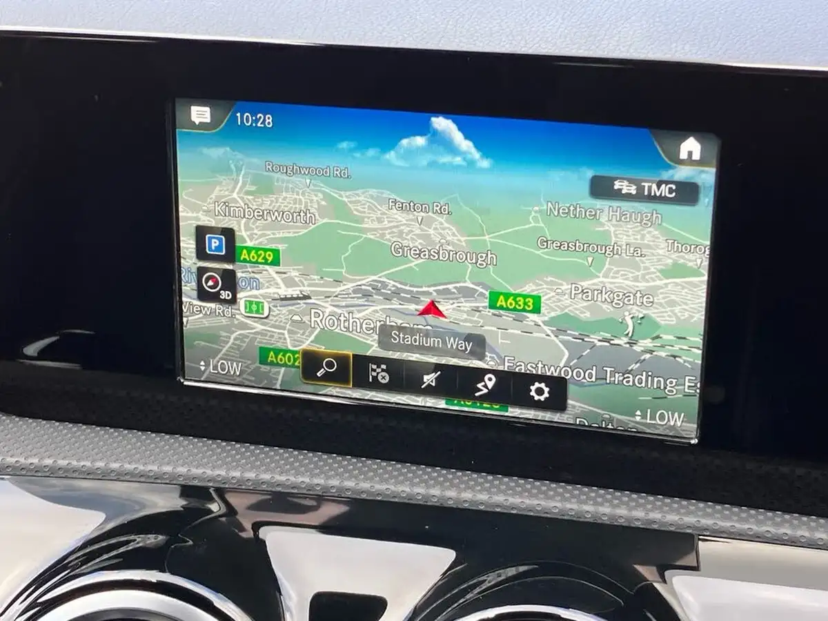 2019-mercedes-benz-a-class-13-a180-amg-line-hatchback-5d-7g-dct-big-12