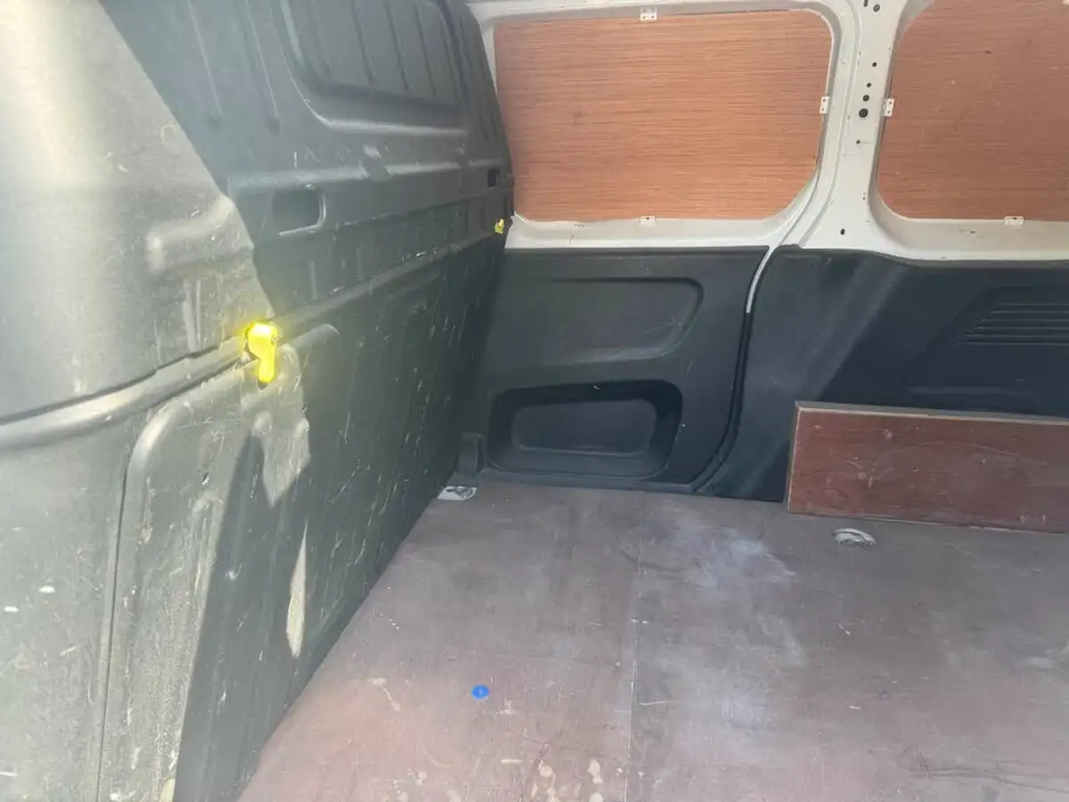 2021-citroen-berlingo-15bluehdi-650-enterprise-ss-big-12