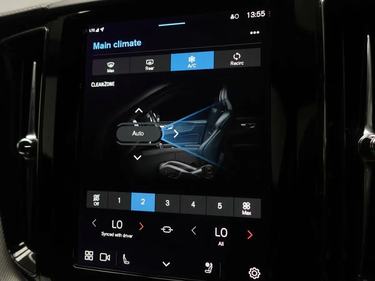 2021-volvo-xc60-20-b5-r-design-pro-awd-big-31
