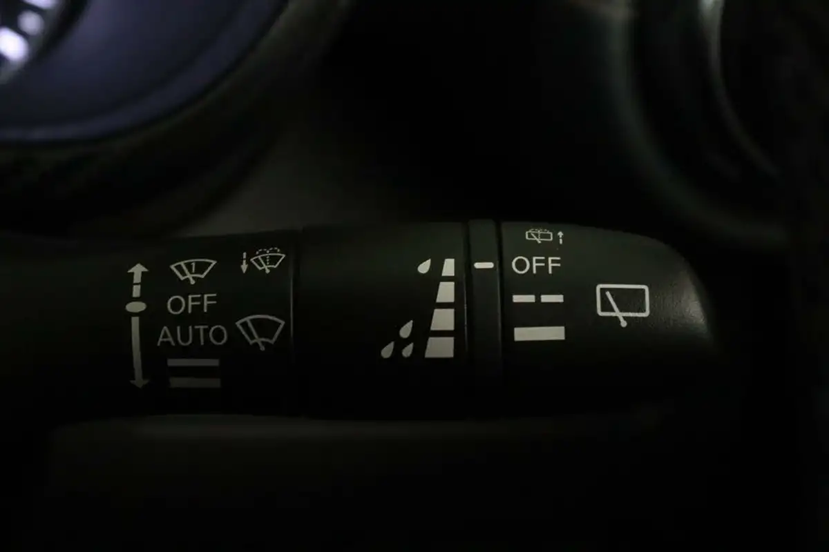 2021-nissan-juke-10-dig-t-n-connecta-big-17