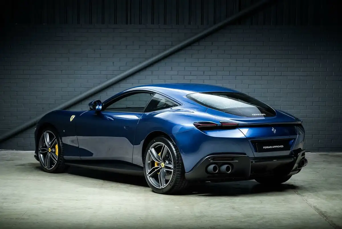 2022-ferrari-roma-38t-v8-f1-dct-ss-620ps-coupe-big-12