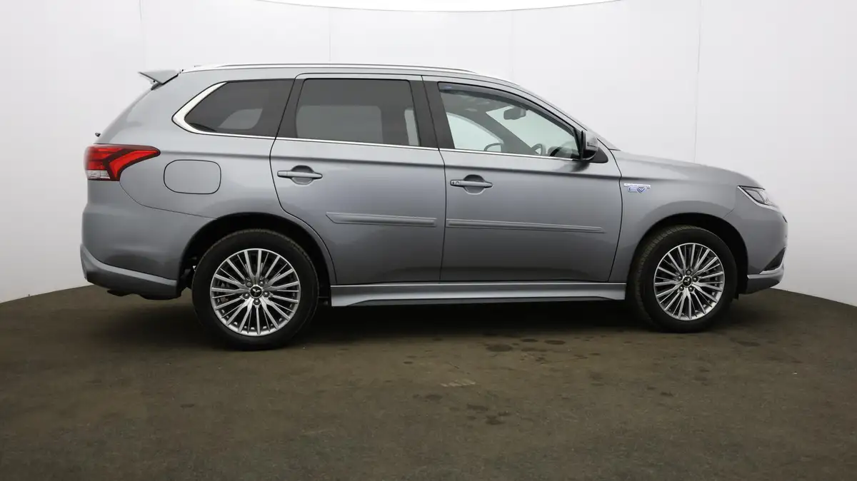 2021-mitsubishi-outlander-24-dynamic-phev-big-53