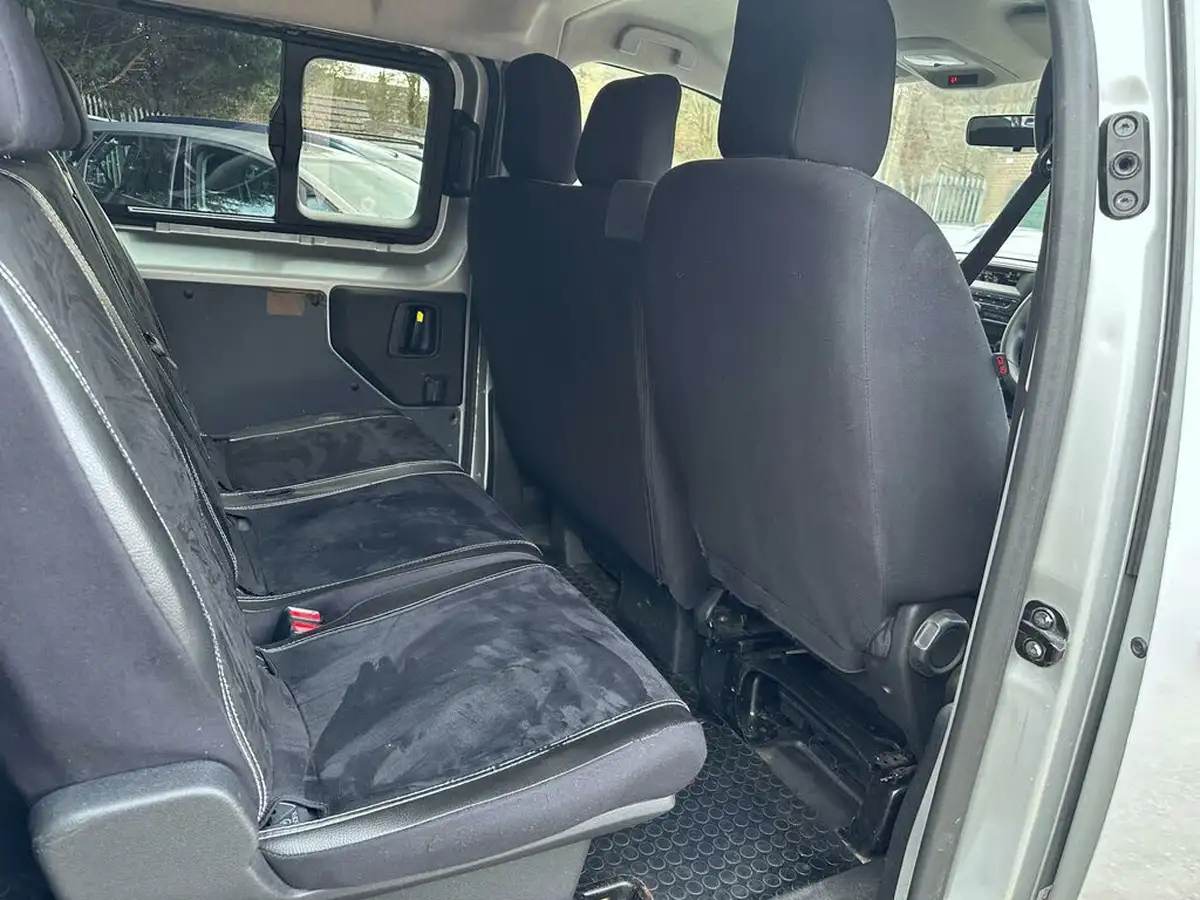2017-toyota-proace-verso-16d-shuttle-big-19