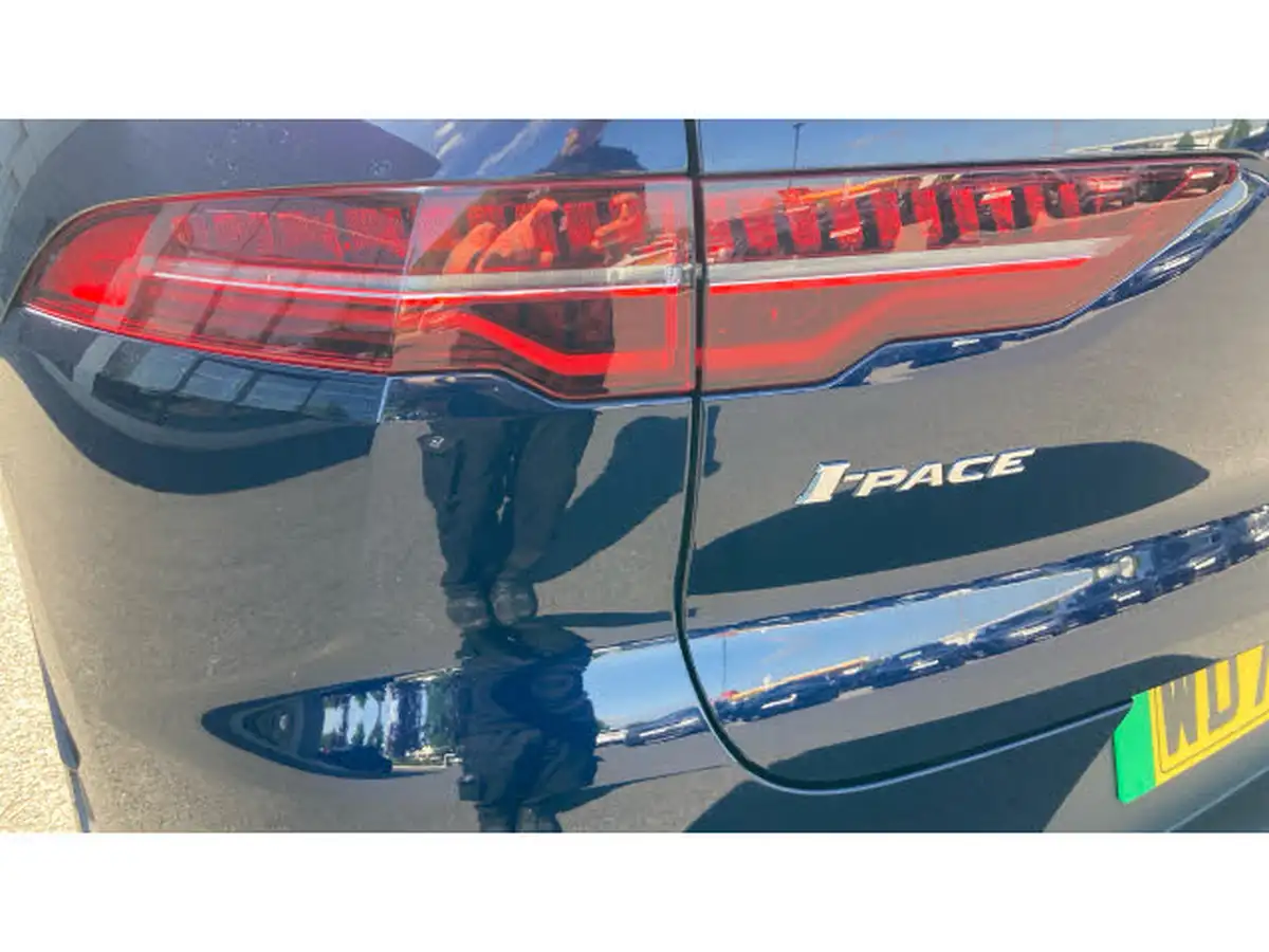 2020-jaguar-i-pace-ev400-hse-big-18