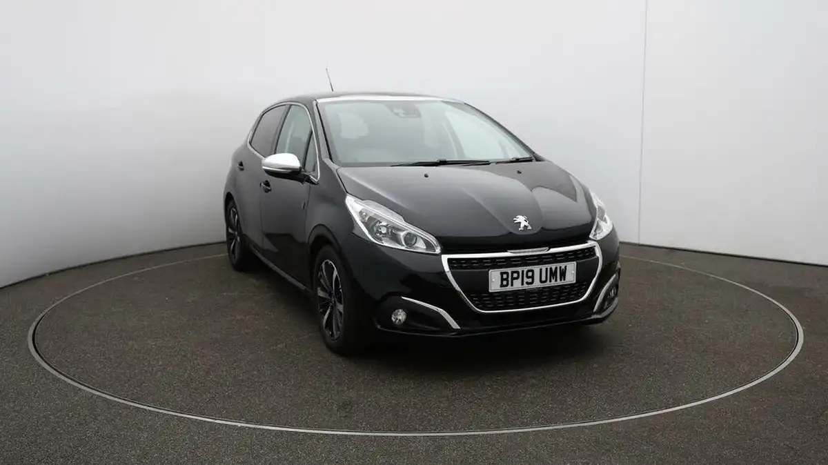2019-peugeot-208-12-puretech-tech-edition-82bhp-big-41