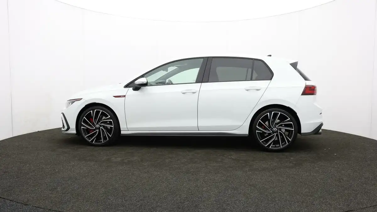2024-volkswagen-golf-20-tsi-gti-245ps-big-69