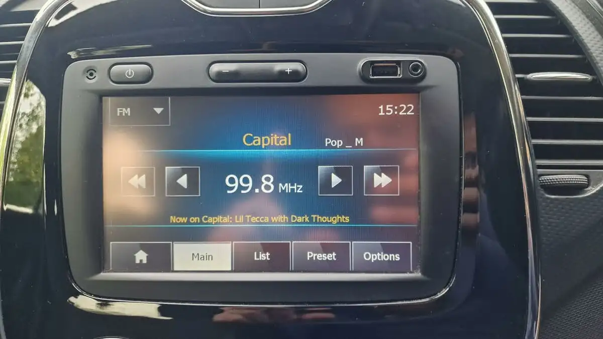 2015-renault-captur-15dci-dynamique-s-90bhp-edc-auto-big-17