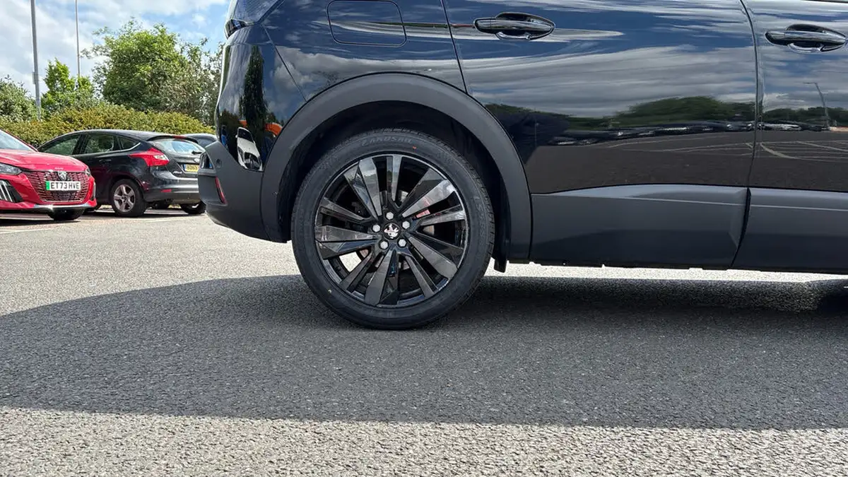 2022-peugeot-3008-suv-15-bluehdi-gt-premium-big-15