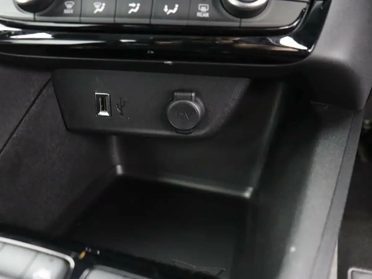 2020-vauxhall-corsa-12i-se-premium-big-43