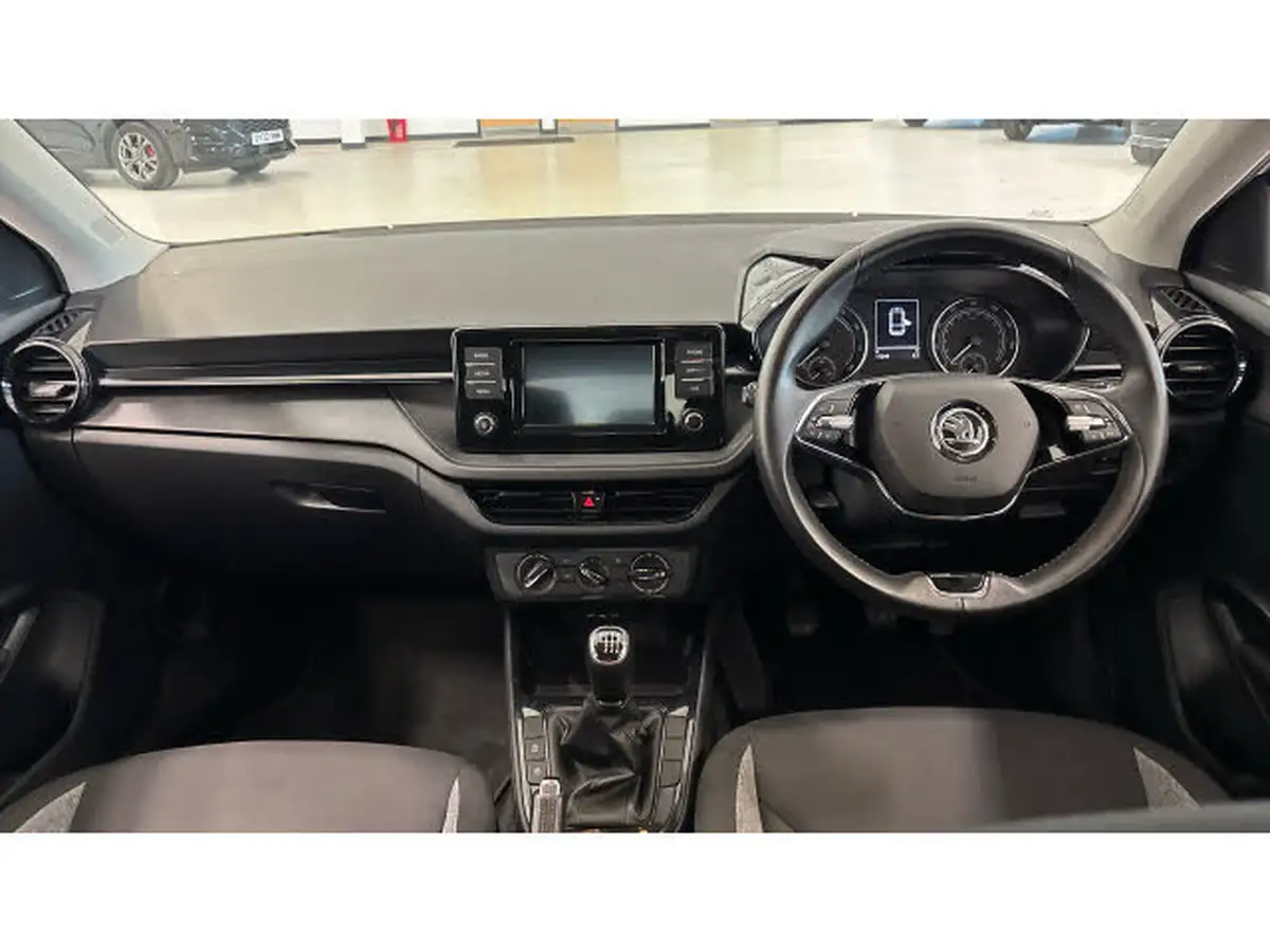 2022-skoda-fabia-10-tsi-se-comfort-109ps-big-9