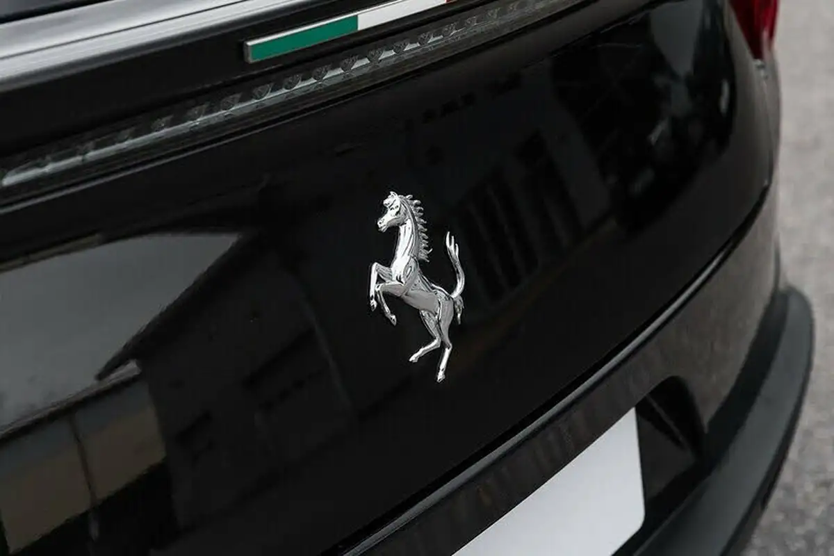 2018-ferrari-gtc4lusso-t-v8-603-bhp-big-23
