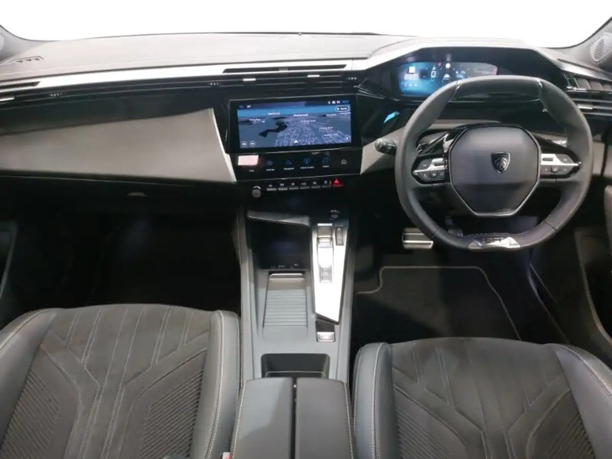 2023-peugeot-308-12-puretech-gt-130ps-ss-eat8-big-2