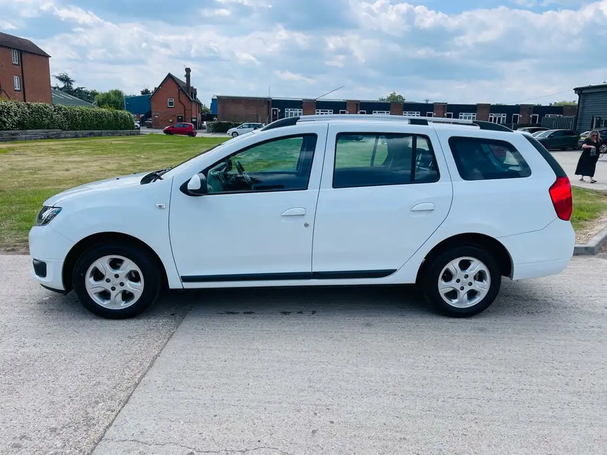 2015-dacia-logan-mcv-15dci-laureate-big-9