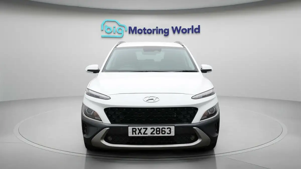 2022-hyundai-kona-16-gdi-premium-big-2