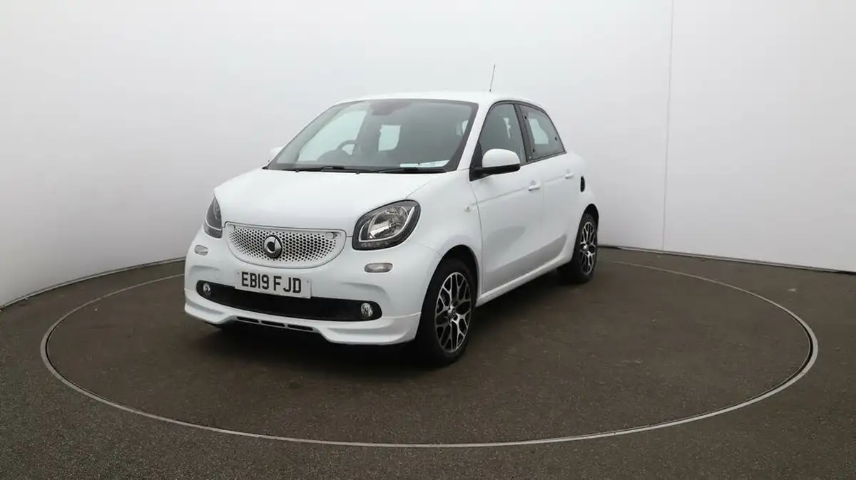 2019-smart-forfour-10-urban-shadow-edition-big-34