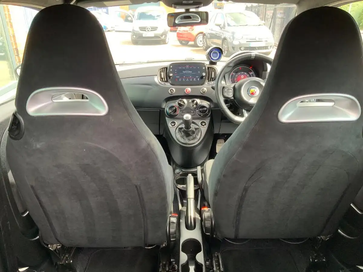2022-abarth-595-14-tjet-f-big-26