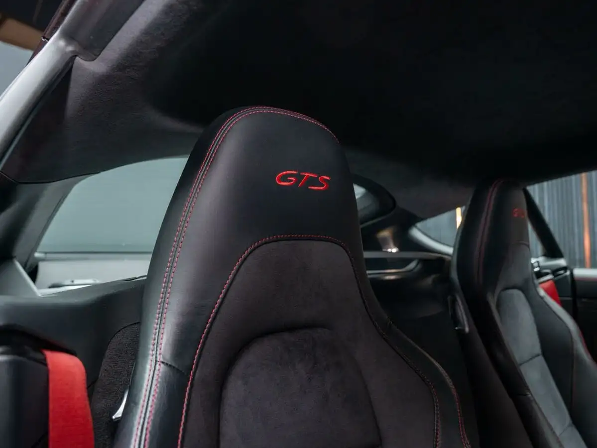 2018-porsche-cayman-718-25-cayman-gts-ss-pdk-big-39