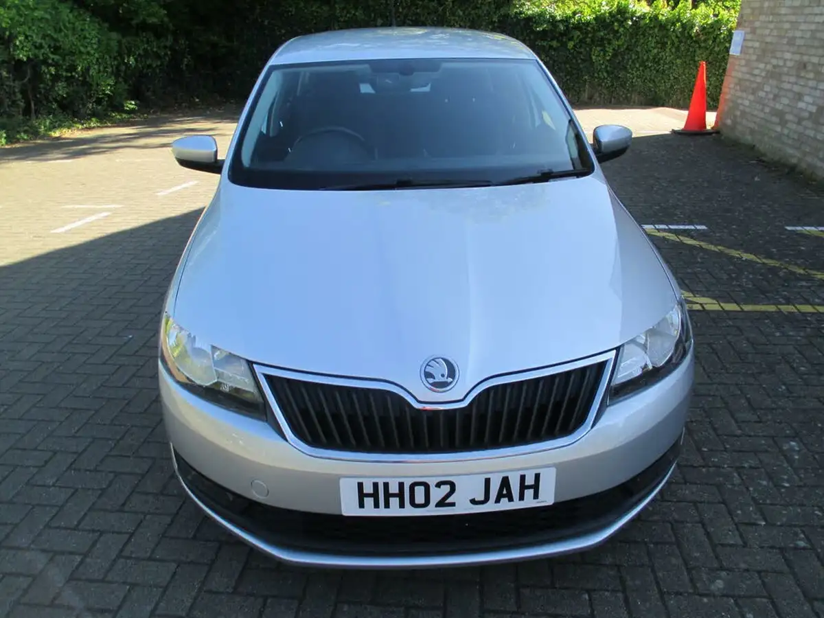 2018-skoda-rapid-spaceback-10-tsi-se-tech-95ps-ss-big-2