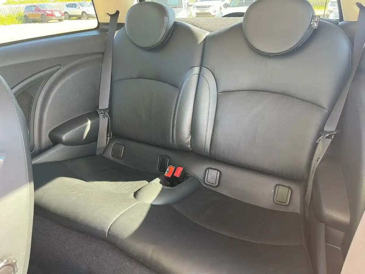 2013-mini-cooper-20td-cooper-sd-bayswater-big-10