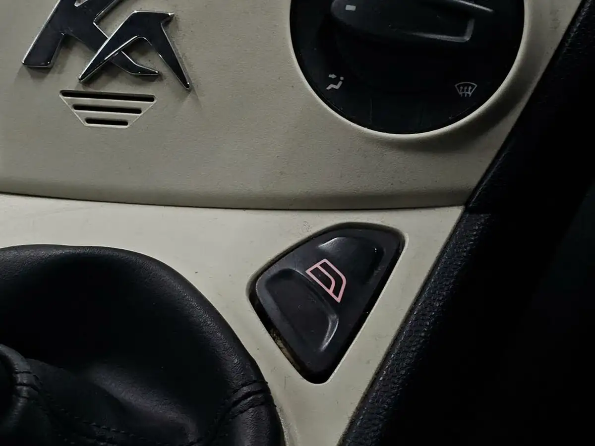 2011-ford-ka-12-edge-ss-big-57