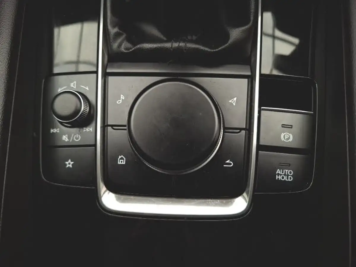 2023-mazda-mazda3-20-e-skyactiv-x-exclusive-line-hatchback-5d-big-15