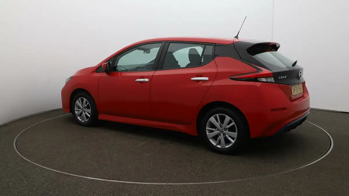 2021-nissan-leaf-e-acenta-big-35