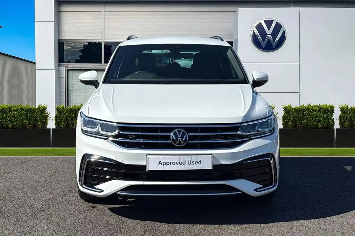 2023-volkswagen-tiguan-15-tsi-r-line-edition-big-5