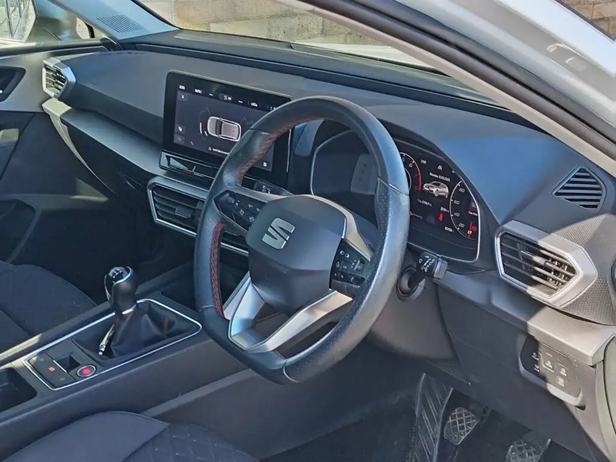 2021-seat-leon-15-tsi-evo-fr-130ps-hatchback-big-4