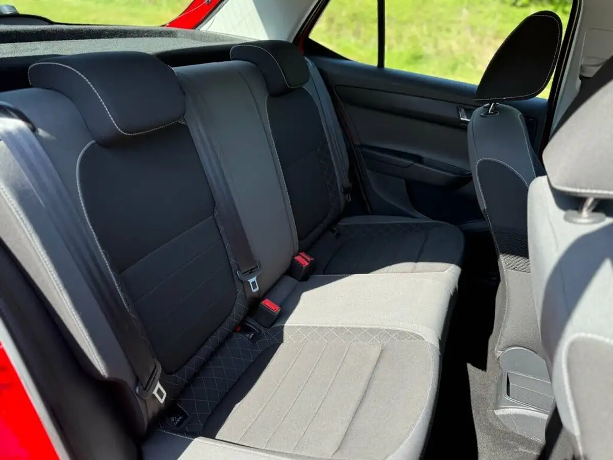 2019-skoda-fabia-10-mpi-se-75ps-ss-hatchback-big-16
