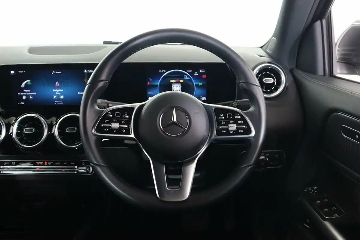 2023-mercedes-benz-gla-class-13-gla-200-sport-executive-station-wagon-big-47