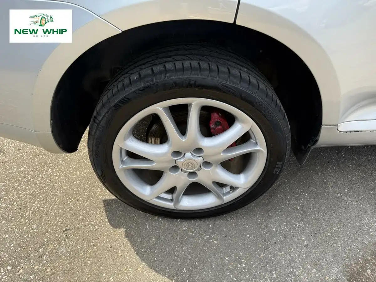 2004-porsche-cayenne-32-big-33