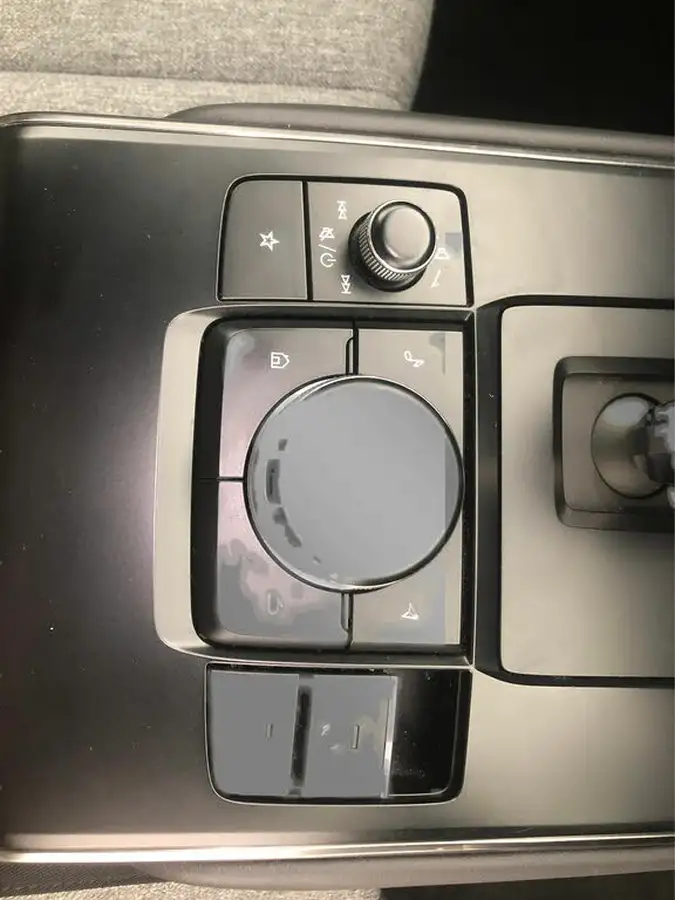 2022-mazda-mx-30-e-se-l-lux-big-22