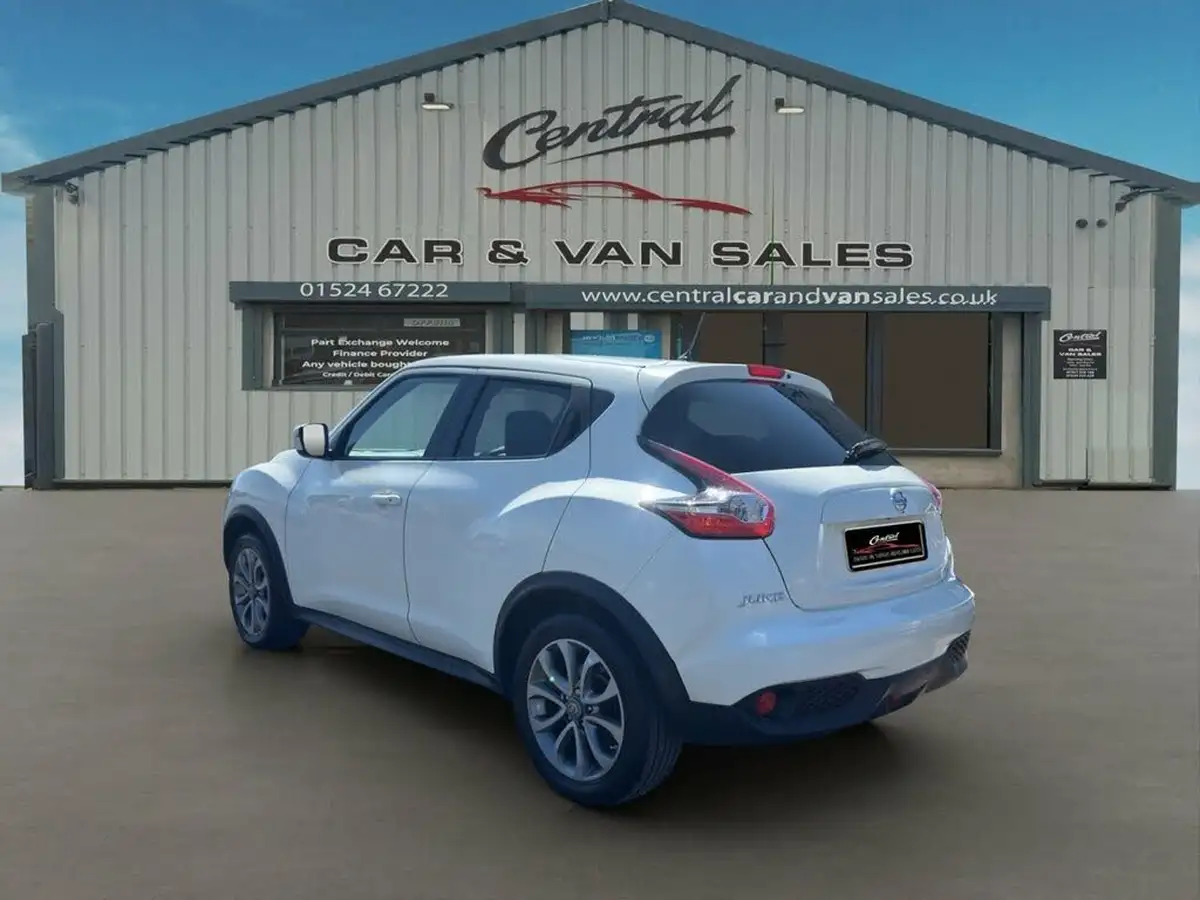 2014-nissan-juke-16-acenta-premium-190ps-4x4-1618cc-xtronic-cvt-big-4