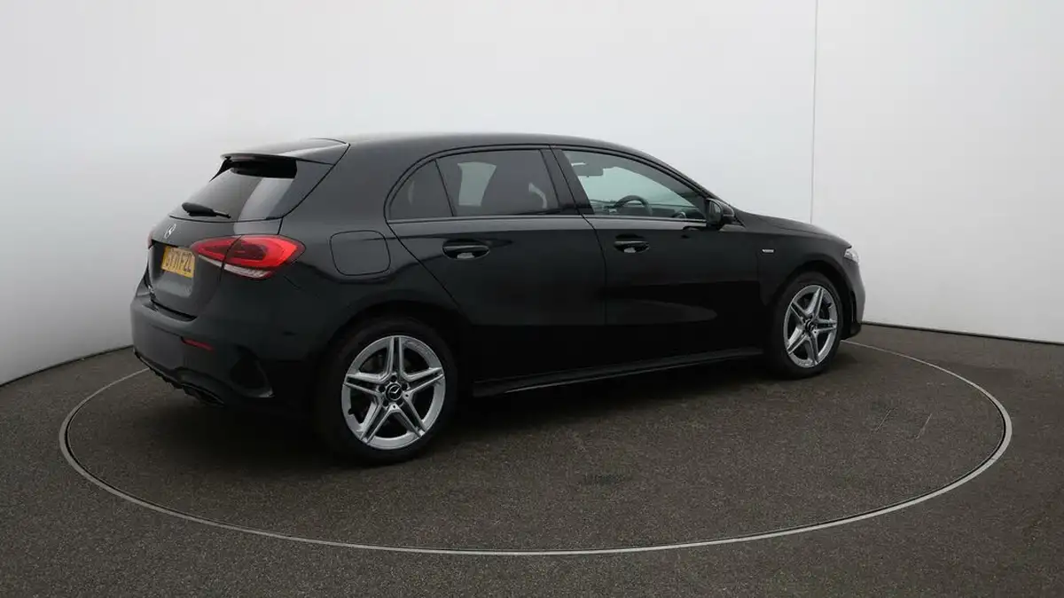 2021-mercedes-benz-a-class-13-a250e-amg-line-edition-hatchback-5d-big-43