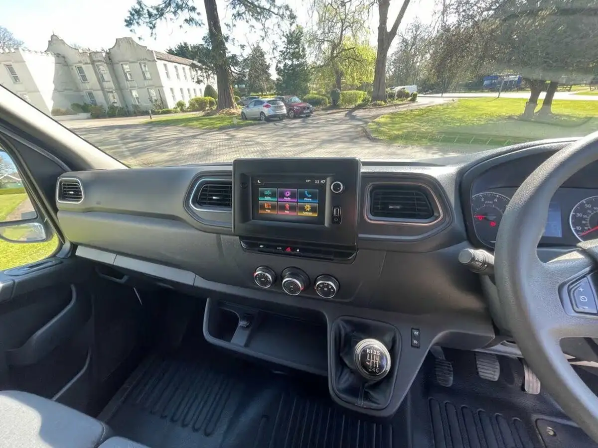 2022-nissan-interstar-23dci-f35-l3h2-tekna-135pseu6d-panel-van-big-20