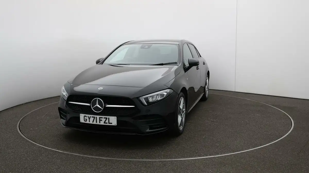 2021-mercedes-benz-a-class-13-a250e-amg-line-edition-hatchback-5d-big-15